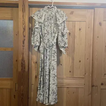 SNIDEL 프릴 롱 드레스