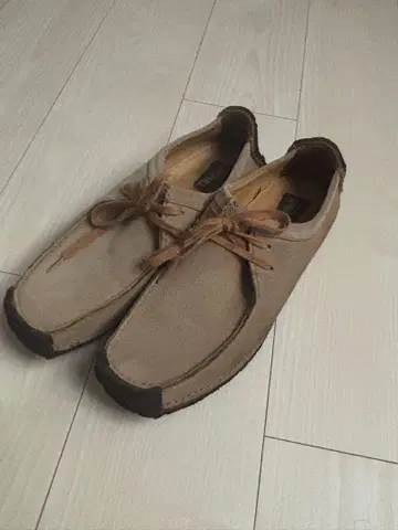 Clarks Originals 베이지 레이스업 슈즈