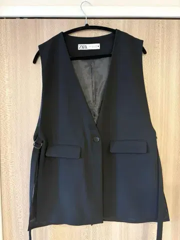 ZARA 자라 슬릿 베스트 L