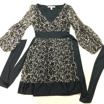 DIANE von FURSTENBERG 꽃무늬 원피스 사이즈 4