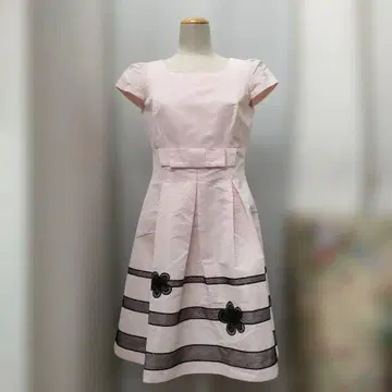 엠즈 그레이시 핑크 반팔 플레어 원피스