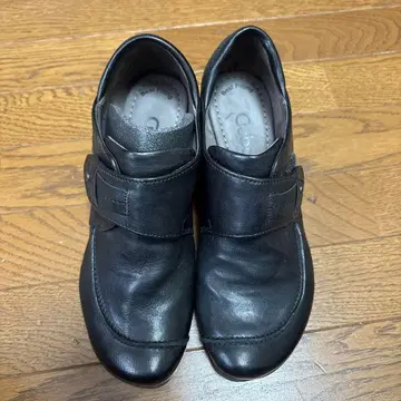 Gabor 블랙 스트랩 가죽 신발 미들 힐