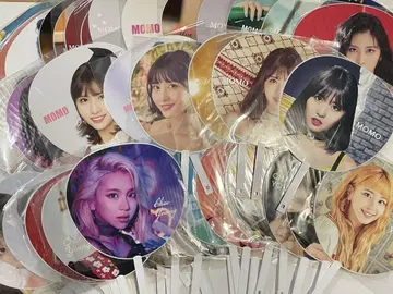 TWICE 공식 부채 ( 모모 채영 ) 50장 세트 장당 @195