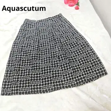 [ 인기 오샤레 Aquascutum ] 블랙 화이트 올 패턴 스커트