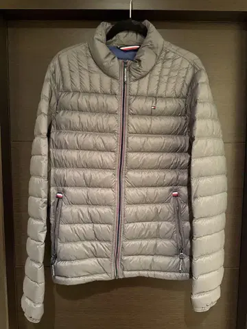 TOMMY HILFIGER 다운 자켓 S 사이즈