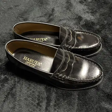 HARUTA 블랙 로퍼 24EE