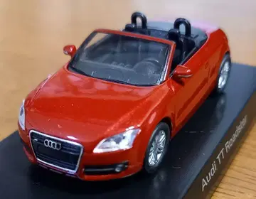 중고 자동차 모형 Audi TT Roadster 빨간색