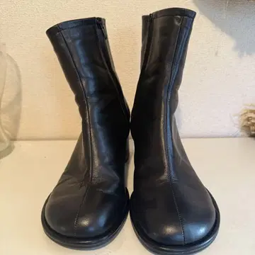 STUDIOUS 숏부츠 블랙 힐 6cm 인조 가죽