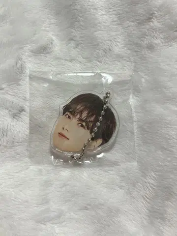 INI 오자키 타쿠미 얼굴 아크릴 키링 캡슐 토이