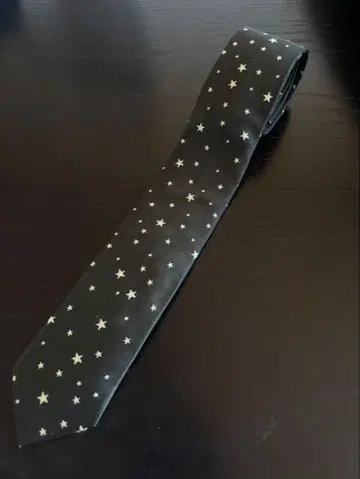 폴스미스 넥타이 별 패턴