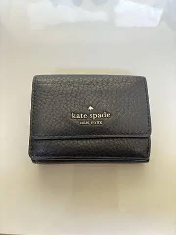 [ kate spade ] 삼단 접이식 지갑 블랙