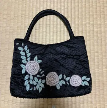 멋진 블랙 비즈 자수 핸드백
