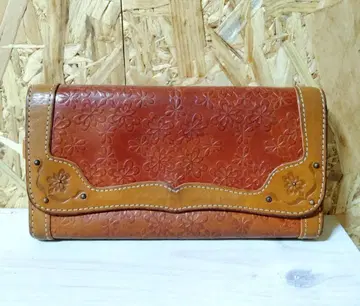 Dakota 피오라 장지갑 꽃무늬 엠보싱 가공