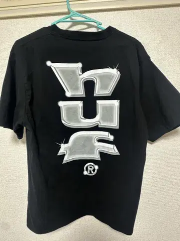 HUF 백 프린트 T셔츠
