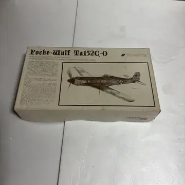 Focke-Wulf Ta152G-0 1/48 프라모델