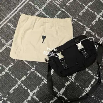 블랙 나일론 바디백