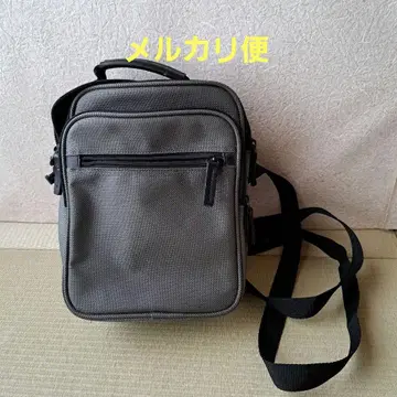 그레이 나일론 숄더백