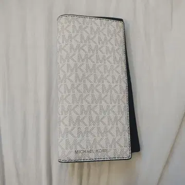 MICHAEL KORS 모노그램 장지갑 우먼