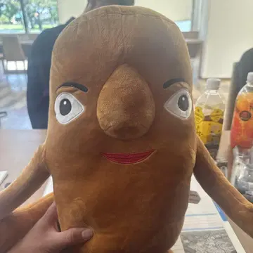 유니크한 브라운 봉제 인형