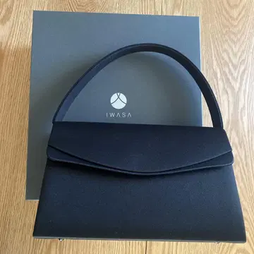 IWASA 블랙 포멀 백