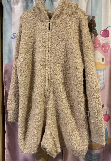 젤라또피케 이누모코 올인원 룸웨어 숏 F 베이지