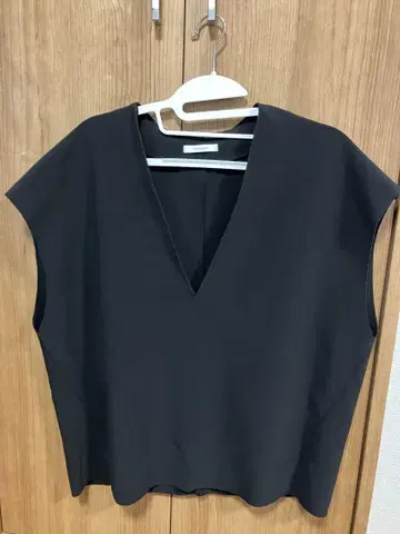 JOURNAL STANDARD 블랙 슬리브리스 상의 블랙