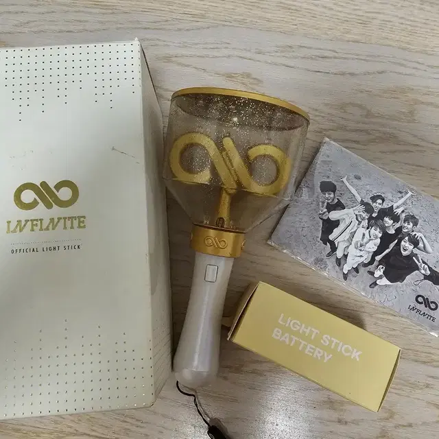 인피니트 응원봉 여봉 버전 1 [+인스피릿 4기 엽서]