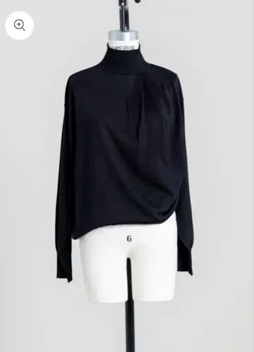 미사용 새상품 deres 18th collection 네이비 스웨터