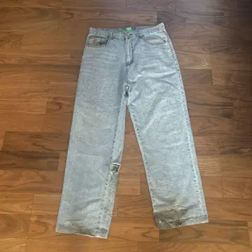 ROCA WEAR 데미지 가공 배기 데님 팬츠