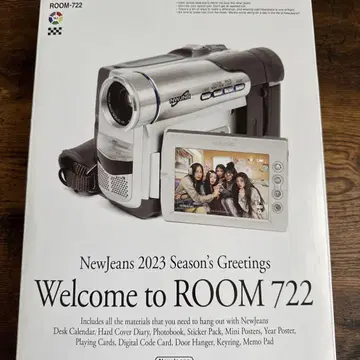 NewJeans 2023 Season's Greetings Kit