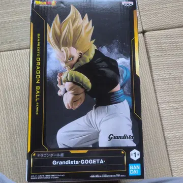 Grandista: Gogeta 피규어