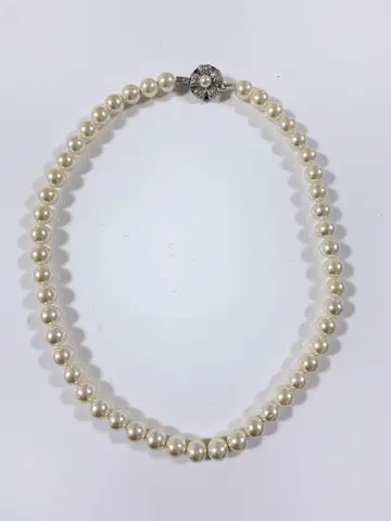 화이트 펄 목걸이 꽃 모양 클로징 포함 펄 진주 45cm