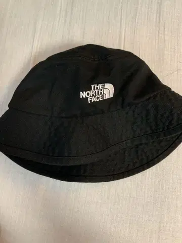 THE NORTH FACE 블랙 버킷 햇