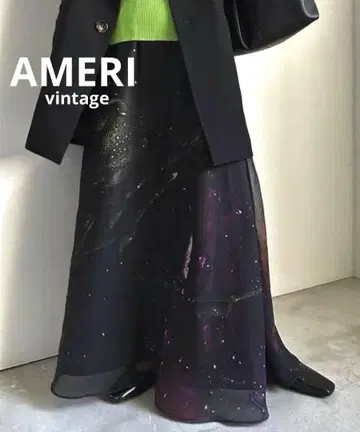 컨디션 최상 FROSTED GLASS FLOWER FLARE SKIRT