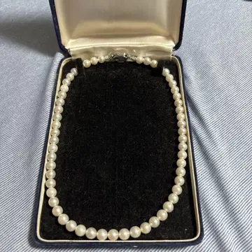 화이트 펄 목걸이