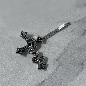 [ 익명 배송 ] GIBOUS CROSS SNAKE HAIRPIN