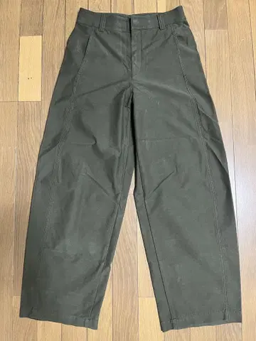 UNIQLO 저지 배럴 레그 팬츠