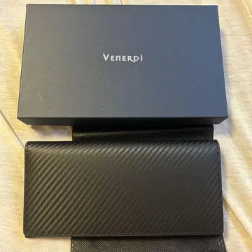 VENERDI 남성용 장지갑 새상품급 블랙 천연 가죽 카본 가죽