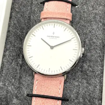 Nordgreen Native 36mm 실버 다이얼 핑크 가죽