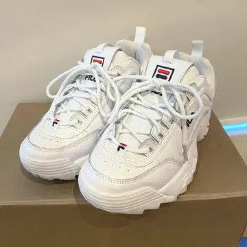 FILA 통굽 스니커즈 22.5cm 화이트