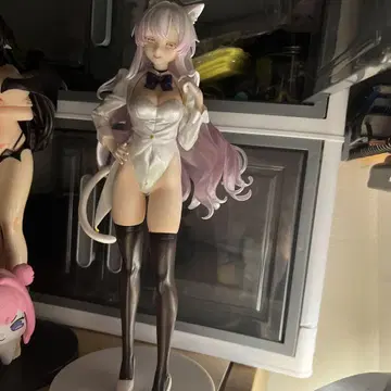 고양이 귀 캐릭터 피규어