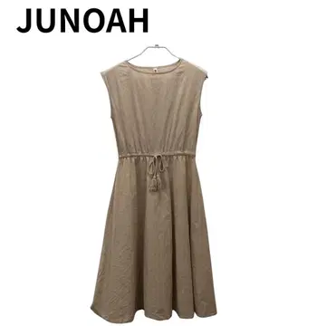 JUNOAH 주노아 슬리브리스 원피스 베이지 플레어 귀여운