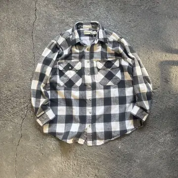 90's St John's Bay flannel shirt