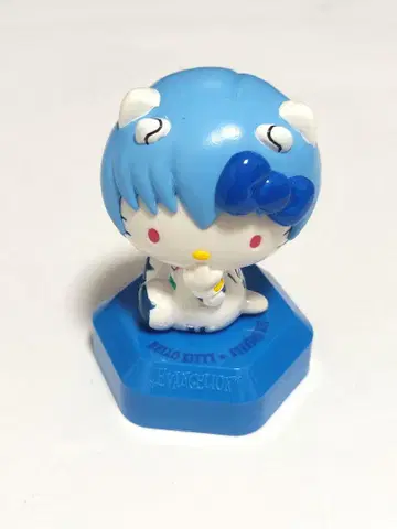 헬로키티 에반게리온 피규어