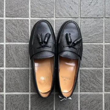미사용 새상품 REGAL 태슬 로퍼 주름 가죽 25cm 블랙