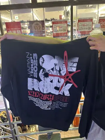 ONE OK ROCK 2023 후드티 L 사이즈