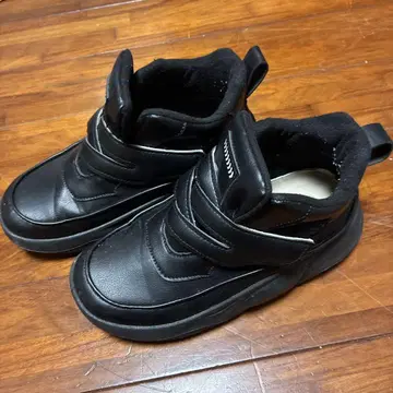 블랙스 슬립온 스니커즈