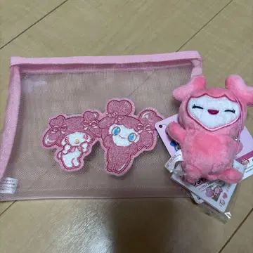 TWICE MOMO 산리오 콜라보 파우치 봉제 인형