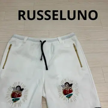 RUSSELUNO 러셀노 HEART SHORTS