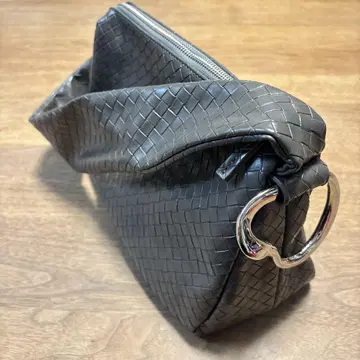 그레이 뜨개질 가죽 숄더백